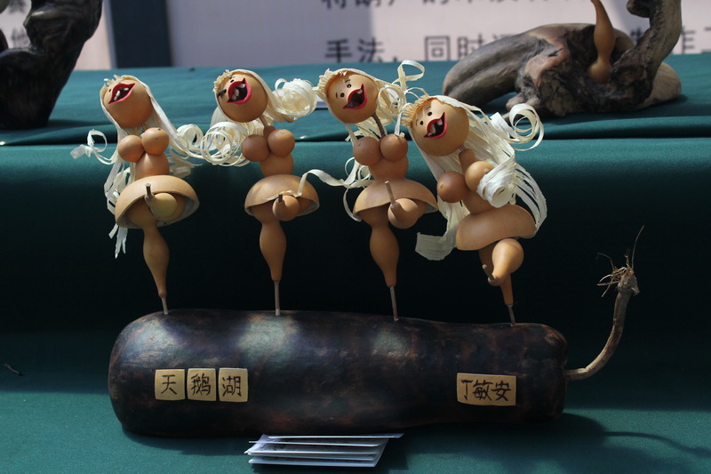 两万余件葫芦工艺品亮相葫芦文化节