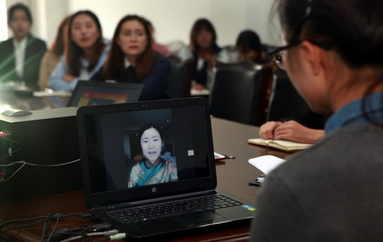 十九大代表吴书香与沈师大学生在线交流