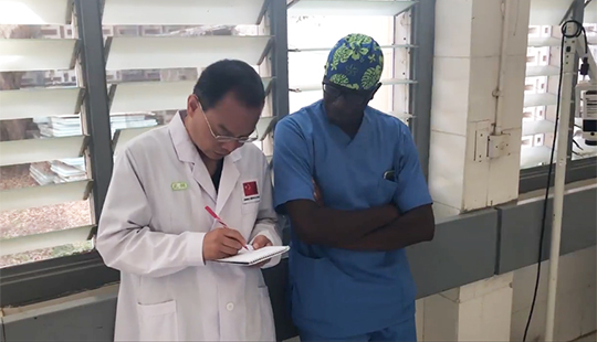 “謝謝你，中國龍！”——一名中國援外醫生在岡比亞的故事