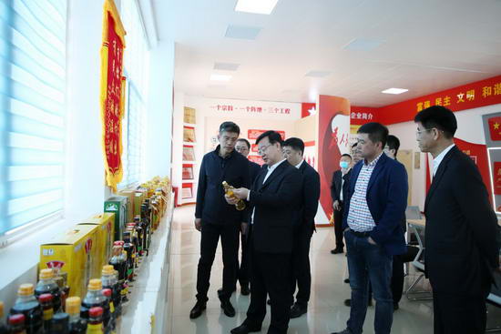 阜新市委常委,秘书长董彦超,市直有关部门负责同志参加相关活动.