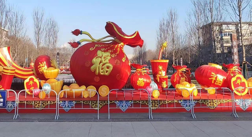 沈阳市沈河区：二十余组文化彩灯点亮古城新年