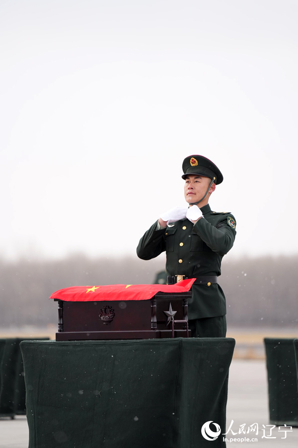 英雄回家｜风雪英雄归！第十批在韩中国人民志愿军烈士遗骸返回祖国【7】