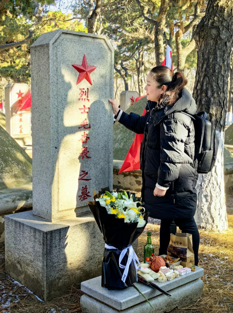 烈士遺骸歸國后，沈陽抗美援朝烈士陵園迎祭掃高峰【5】