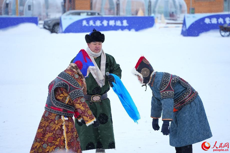 “天天冰雪那達慕”博克比賽。人民網記者 趙夢月攝