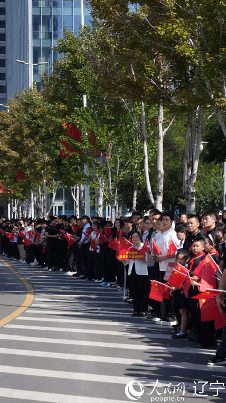 【组图】英雄城迎接英雄回家【9】