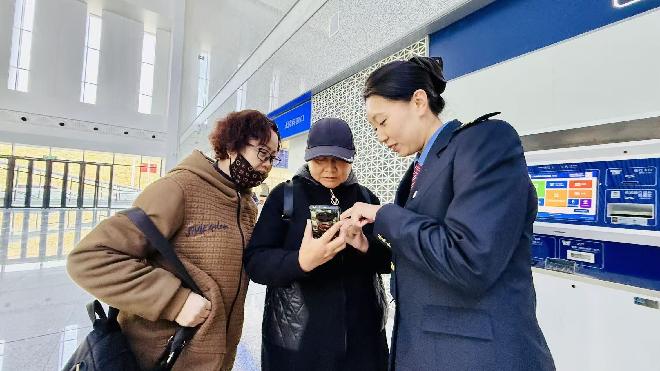 “發現最美鐵路·穿越林海雪原”主題網宣活動走進撫順