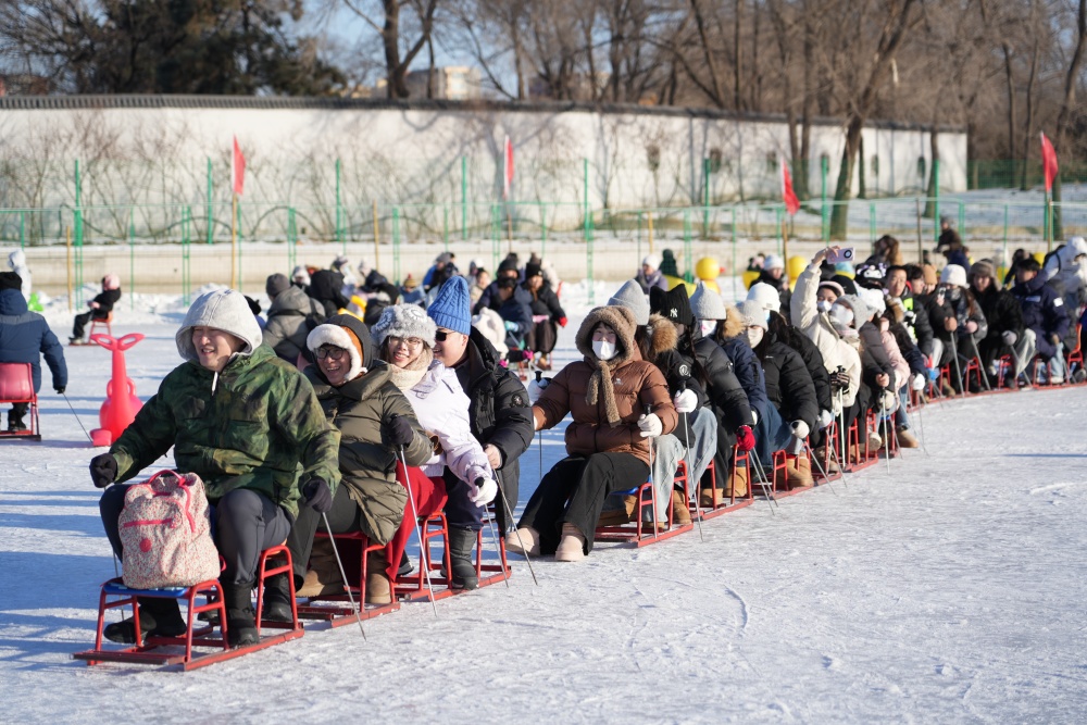 冰上贪吃蛇串起冬日欢乐【6】