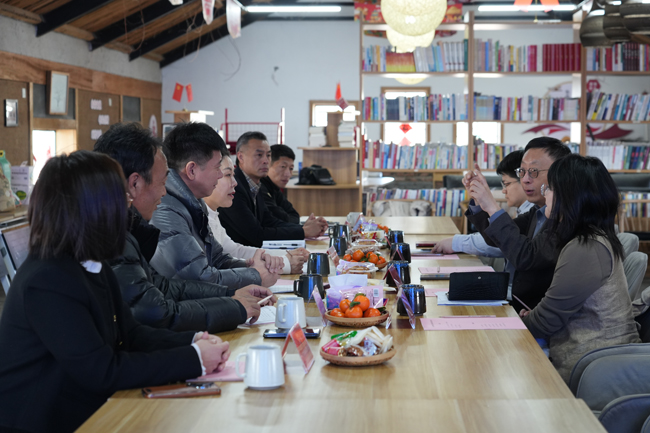 座谈会现场。人民网记者 周颂雪摄