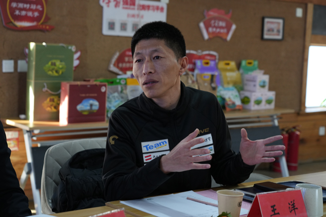 怪坡滑雪场总经理王洋。人民网记者 周颂雪摄