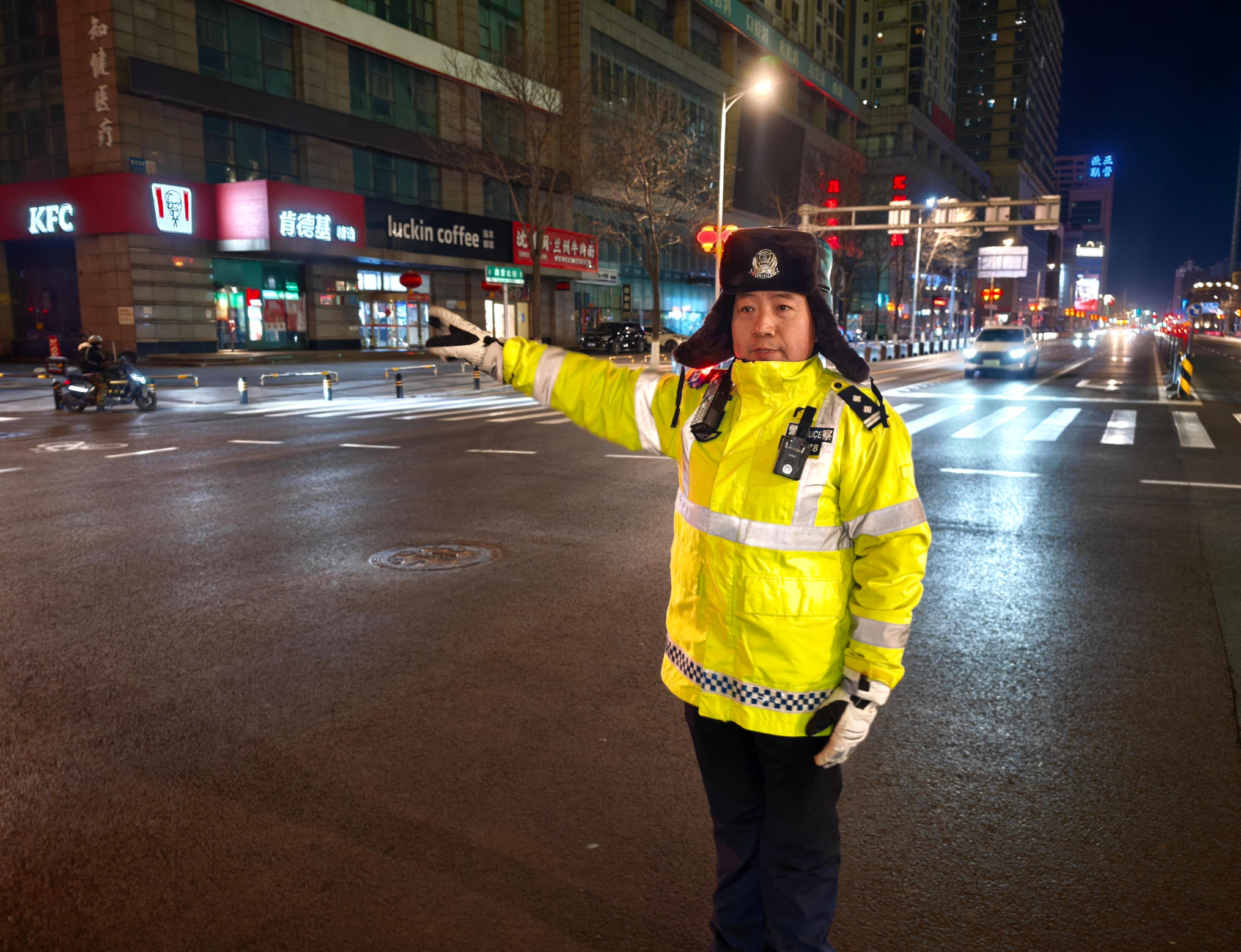 沈陽交警：除夕夜，我在崗！沈陽市公安局交通警察局供圖