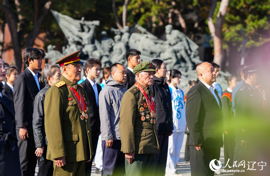 纪念中国人民志愿军抗美援朝出国作战76 周年活动现场。人民网记者 邱宇哲摄